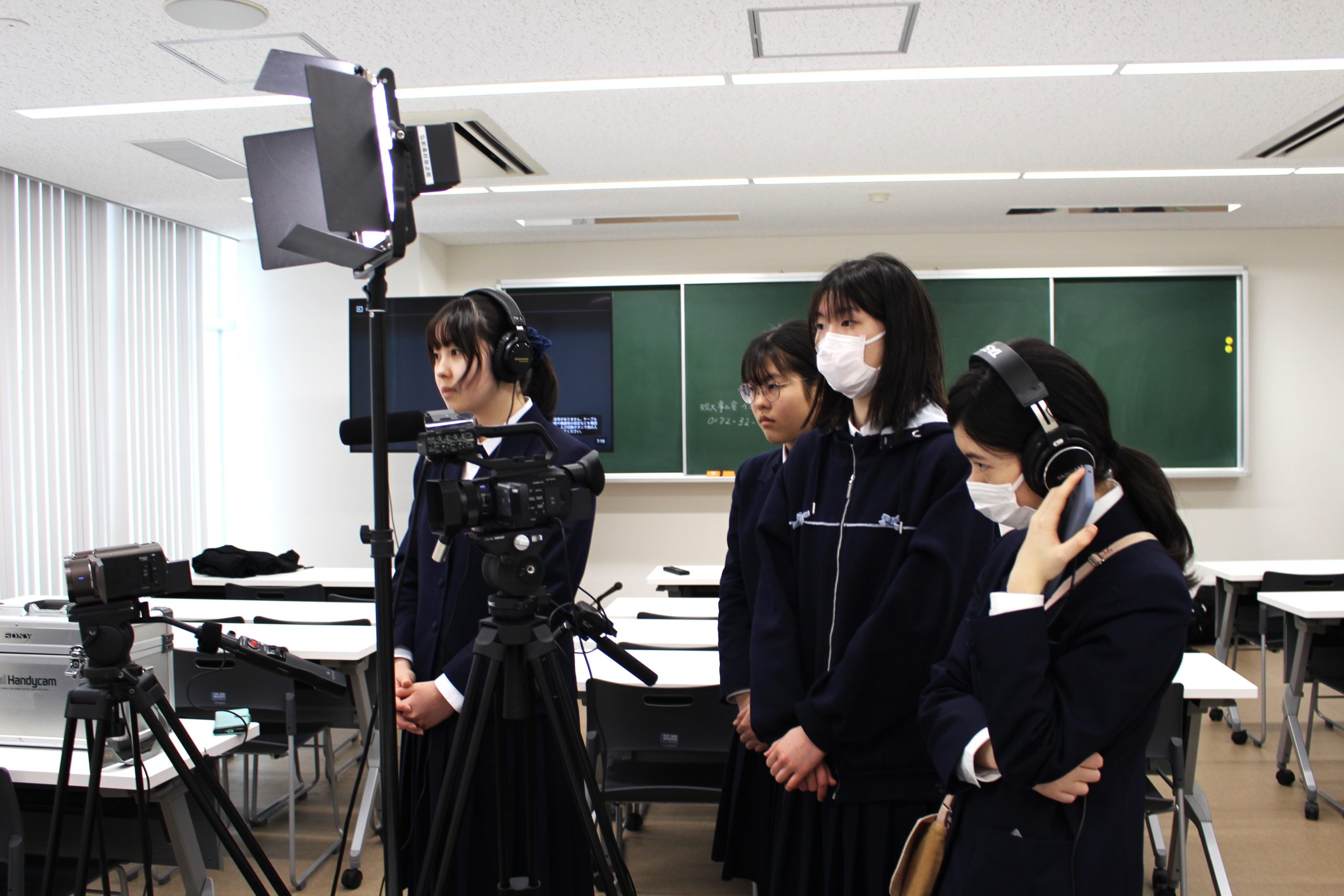 弘前高校の放送部のみなさんが、フードマネジメント学科を取材 テーマは「食品ロス」 - 柴田学園大学